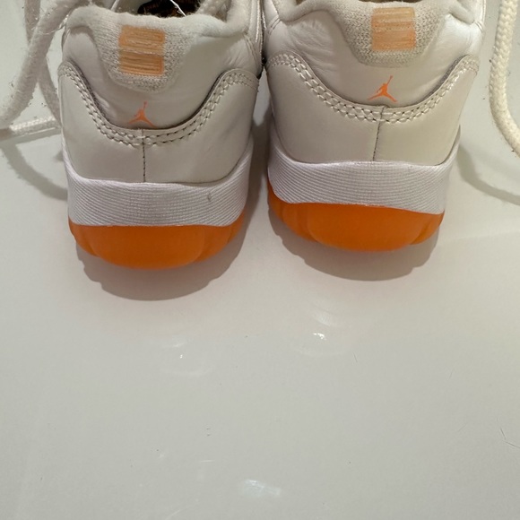 Nike Air Jordan 11 Retro Low ‘Citrus’ size 3 youth - Picture 7 of 9